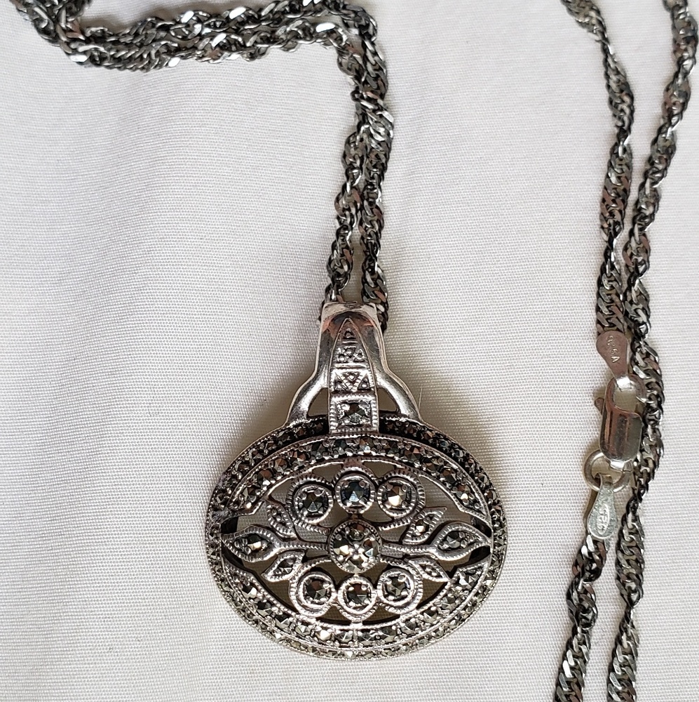 Sterling Silver Marcasite Clip Pendant w/chain